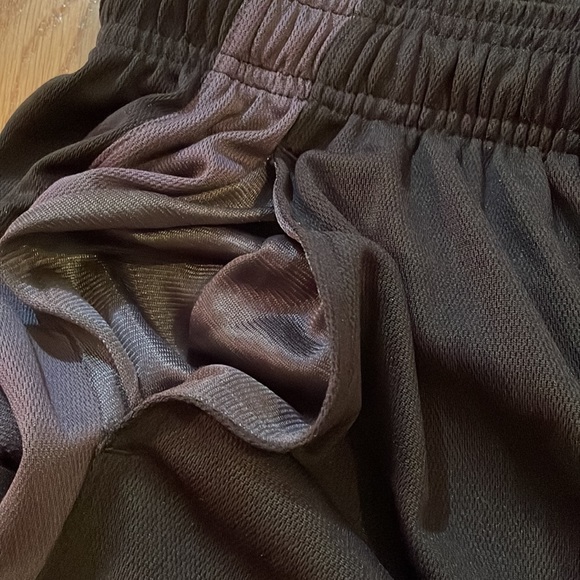 NWT Men’s Reebok Drawstring Shorts with Pockets Size LARGE - Picture 4 of 10